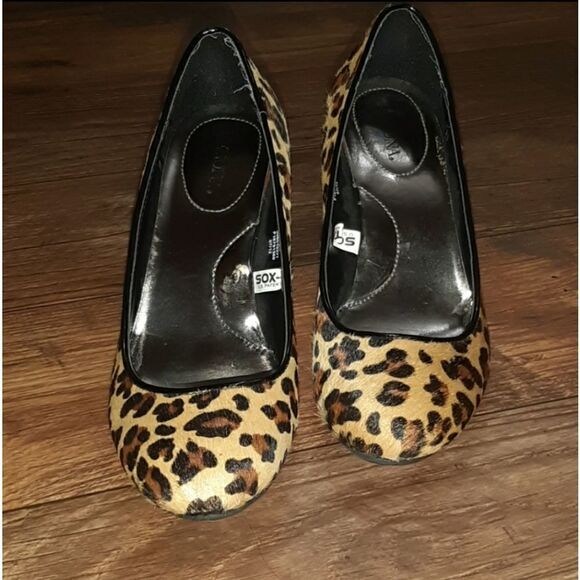 EUC Leopard "Sox Tab" Faux Hair Heels Sz 7.5 - Picture 2 of 8
